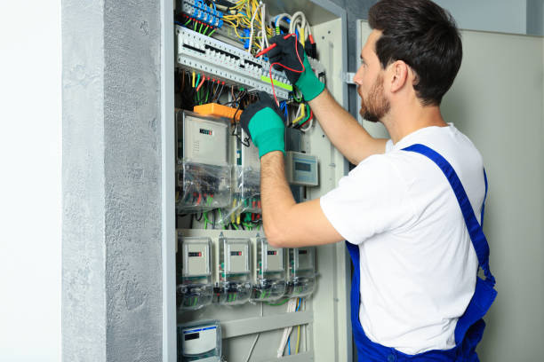 Best Emergency Electrician Near Me  in Palm Shores, FL